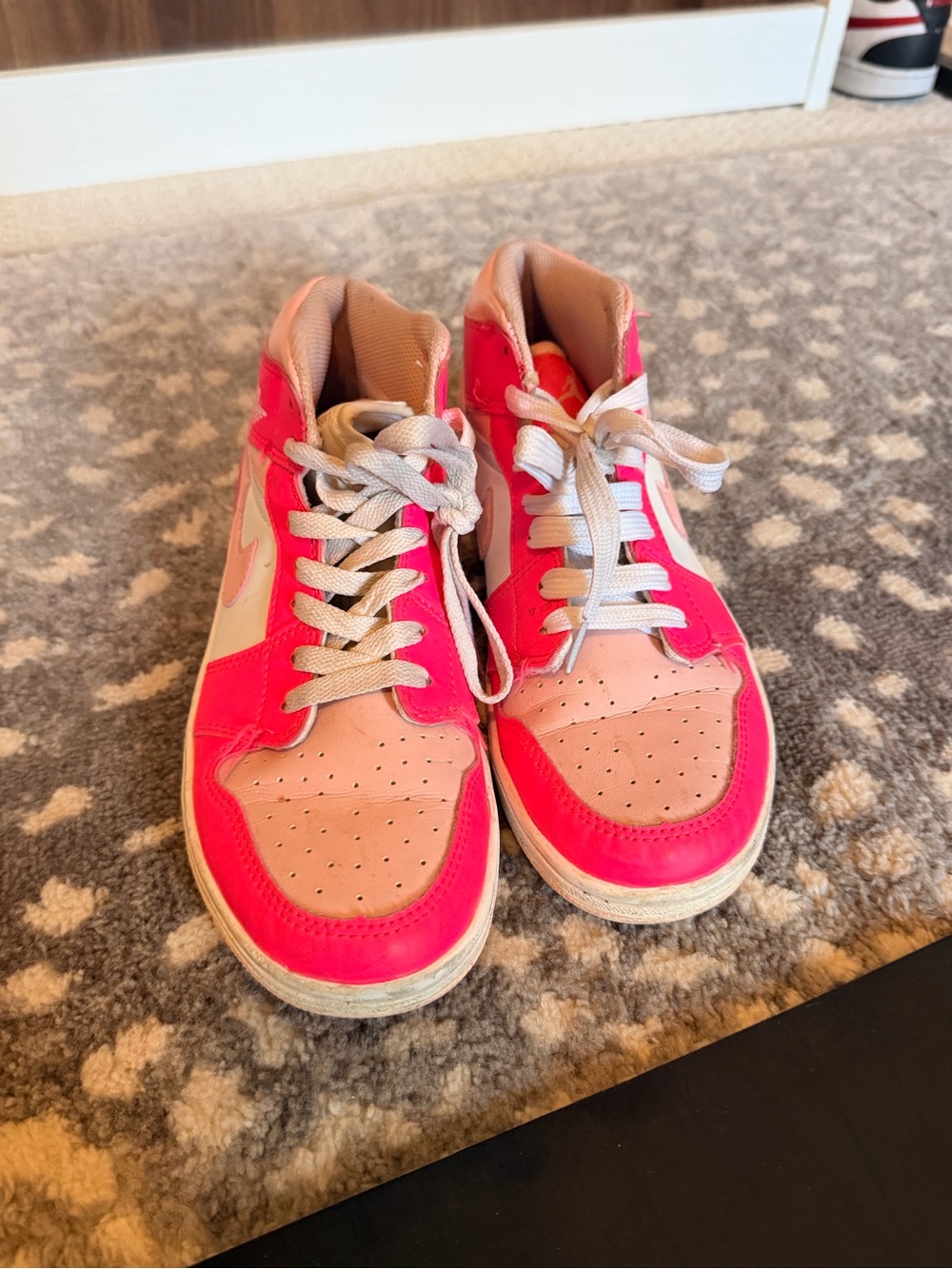 Nike Kids High-Top Sneakers - Hot Pink & Light Pink